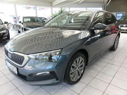 Grau Gebraucht 2021 Skoda Scala Clever Kleinwagen | 17.895 € (Etwas zu teuer)
