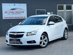 Weiß Gebraucht 2012 Chevrolet Cruze LTZ Kleinwagen | 7.990 € (Teuer)