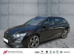 Schwarz Gebraucht 2022 Skoda Octavia RS Kombi | 27.930 € (Fairer Preis)