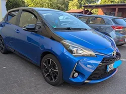 Blau Gebraucht 2017 Toyota Yaris Style Kleinwagen | 12.950 € (Fairer Preis)