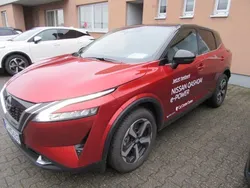 Schwarz Gebraucht 2023 Nissan Qashqai N-Connecta SUV | 27.990 € (Fairer Preis)