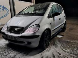 Silber Gebraucht 2002 Mercedes 190 AMG Limousine | 1.399 €