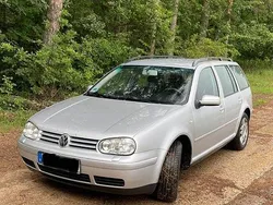 Silber Gebraucht 2005 VW Golf IV Trendline Kombi | 1.500 € (Guter Preis)