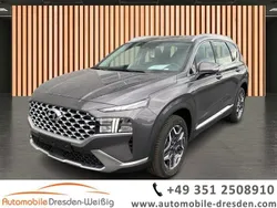 Grau grau (metallic) Gebraucht 2024 Hyundai Santa Fe SUV | 39.980 €