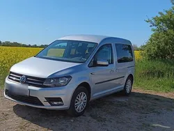Silber Gebraucht 2018 VW Caddy Trendline Van / Kleinbus | 21.950 €