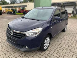 Blau Gebraucht 2017 Dacia Lodgy Lauréate Van / Kleinbus | 5.200 € (Superpreis)