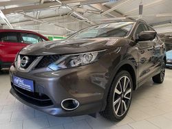 Grau Gebraucht 2017 Nissan Qashqai Tekna SUV | 10.750 € (Guter Preis)
