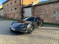 Grau Gebraucht 2020 Porsche Taycan 4S Performance Package Limousine | 54.000 €