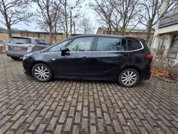 Schwarz Gebraucht 2017 Opel Zafira Tourer Van / Kleinbus | 9.900 € (Fairer Preis)
