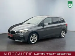 Grau Gebraucht 2019 BMW 218 Gran Tourer Advantage Van / Kleinbus | 16.480 € (Guter Preis)