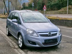 Silber Gebraucht 2010 Opel Zafira Innovation Van / Kleinbus | 2.790 € (Superpreis)