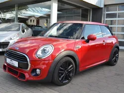 Rot Gebraucht 2016 Mini John Cooper Works Kleinwagen | 11.495 € (Etwas zu teuer)