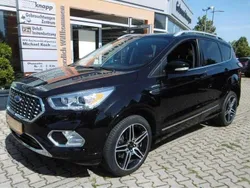 Schwarz Gebraucht 2017 Ford Kuga Vignale SUV | 17.990 € (Fairer Preis)