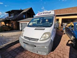 Weiß Gebraucht 2004 Opel Vivaro Basis Van | 3.700 €