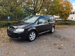 Schwarz Gebraucht 2004 VW Touran Van / Kleinbus | 2.500 € (Fairer Preis)