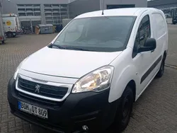 Weiß Gebraucht 2024 Peugeot Partner Van / Kleinbus | 6.900 €