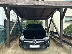 Schwarz Gebraucht 2020 Mercedes A180 Limousine | 26.000 € (Etwas zu teuer)