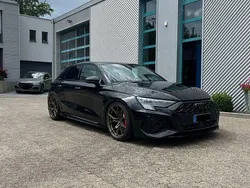 Schwarz Gebraucht 2022 Audi RS3 Ambiente Kleinwagen | 62.500 €
