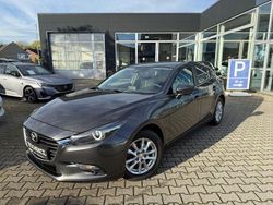 Grau Gebraucht 2017 Mazda 3 Exclusive-Line Limousine | 13.590 € (Fairer Preis)