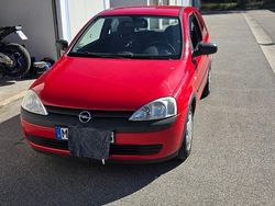 Rot Gebraucht 2002 Opel Corsa Kleinwagen | 2.500 € (Teuer)