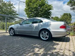 Silber Gebraucht 1999 Mercedes CLK320 Coupé | 11.000 €