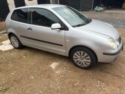 Silber Gebraucht 2004 VW Polo Kleinwagen | 1.900 € (Fairer Preis)