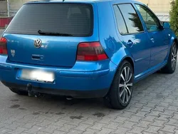 Blau Gebraucht 2000 VW Golf IV Limousine | 1.300 € (Fairer Preis)