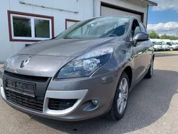Grau Gebraucht 2011 Renault Scénic III Dynamique Van / Kleinbus | 3.980 € (Guter Preis)