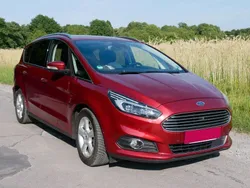 Rot Gebraucht 2016 Ford S-MAX S Van / Kleinbus | 16.200 € (Etwas zu teuer)