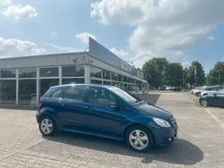 Blau Gebraucht 2009 Mercedes B150 Van / Kleinbus | 4.490 € (Fairer Preis)