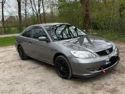Grau Gebraucht 2004 Honda Civic Coupé | 5.490 € (Teuer)