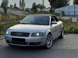 Silber Gebraucht 2002 Audi A4 Cabriolet Cabrio | 1.950 € (Guter Preis)