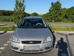 Silber Gebraucht 2007 Ford Focus Ghia Limousine | 1.800 € (Guter Preis)