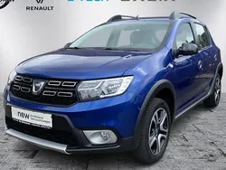 Blau Gebraucht 2020 Dacia Sandero Celebration Kleinwagen | 11.890 € (Guter Preis)
