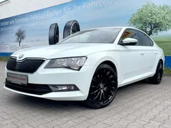 Laserweiss Gebraucht 2017 Skoda Superb Sport Limousine | 9.500 € (Superpreis)