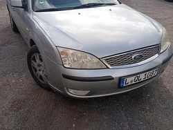 Silber Gebraucht 2005 Ford Mondeo Ghia Kombi | 1.200 € (Guter Preis)