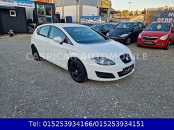 Candyweiß Gebraucht 2011 Seat Leon Reference Limousine | 4.890 € (Fairer Preis)