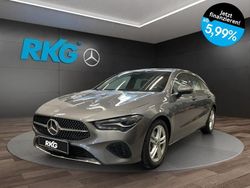 Grau Gebraucht 2024 Mercedes CLA180 Shooting Brake Progressive Kombi | 29.500 € (Fairer Preis)