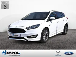 Weiss / frozen white Gebraucht 2017 Ford Focus ST-Line Kombi | 9.990 € (Fairer Preis)