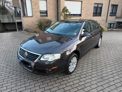 Braun Gebraucht 2010 VW Passat Limousine | 4.350 € (Fairer Preis)