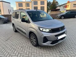 Grau Gebraucht 2024 Opel Combo Life Limousine | 33.690 € (Teuer)