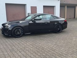 Schwarz Gebraucht 2017 Mercedes E220 AMG Coupé | 22.999 € (Fairer Preis)