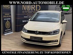 Beige Gebraucht 2024 VW Touran Van / Kleinbus | 32.700 € (Fairer Preis)