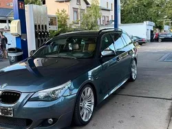 Grau Gebraucht 2010 BMW 525 Kombi | 9.900 € (Fairer Preis)