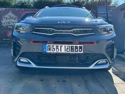 Grau Gebraucht 2022 Kia Stonic GT-Line SUV | 18.900 € (Etwas zu teuer)