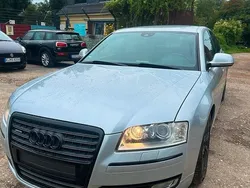 Silber Gebraucht 2008 Audi A8 Limousine | 14.500 €