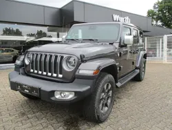 Grau Gebraucht 2021 Jeep Wrangler Unlimited Sahara SUV | 51.950 € (Etwas zu teuer)