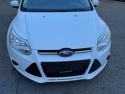 Weiß Gebraucht 2013 Ford Focus SYNC Edition Kombi | 4.600 € (Guter Preis)