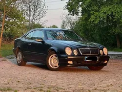 Blau Gebraucht 1999 Mercedes CLK200 Elegance Coupé | 1.999 € (Guter Preis)