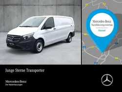 Weiß Gebraucht 2023 Mercedes Vito Van / Kleinbus | 32.701 € (Fairer Preis)